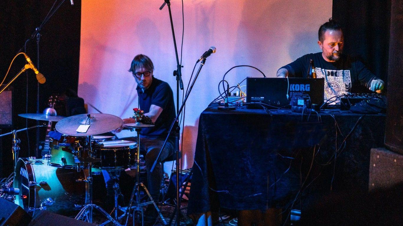VIC Aveiro Arts House recebe esta quinta-feira o duo “Kesherul Neg Pineg”