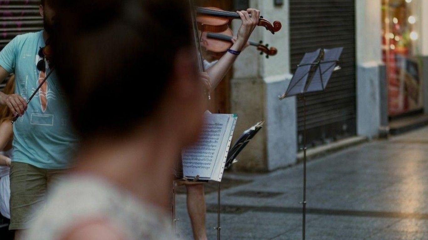 Aveiro revê regulamento de ocupação do espaço público onde se enquadram artistas de rua