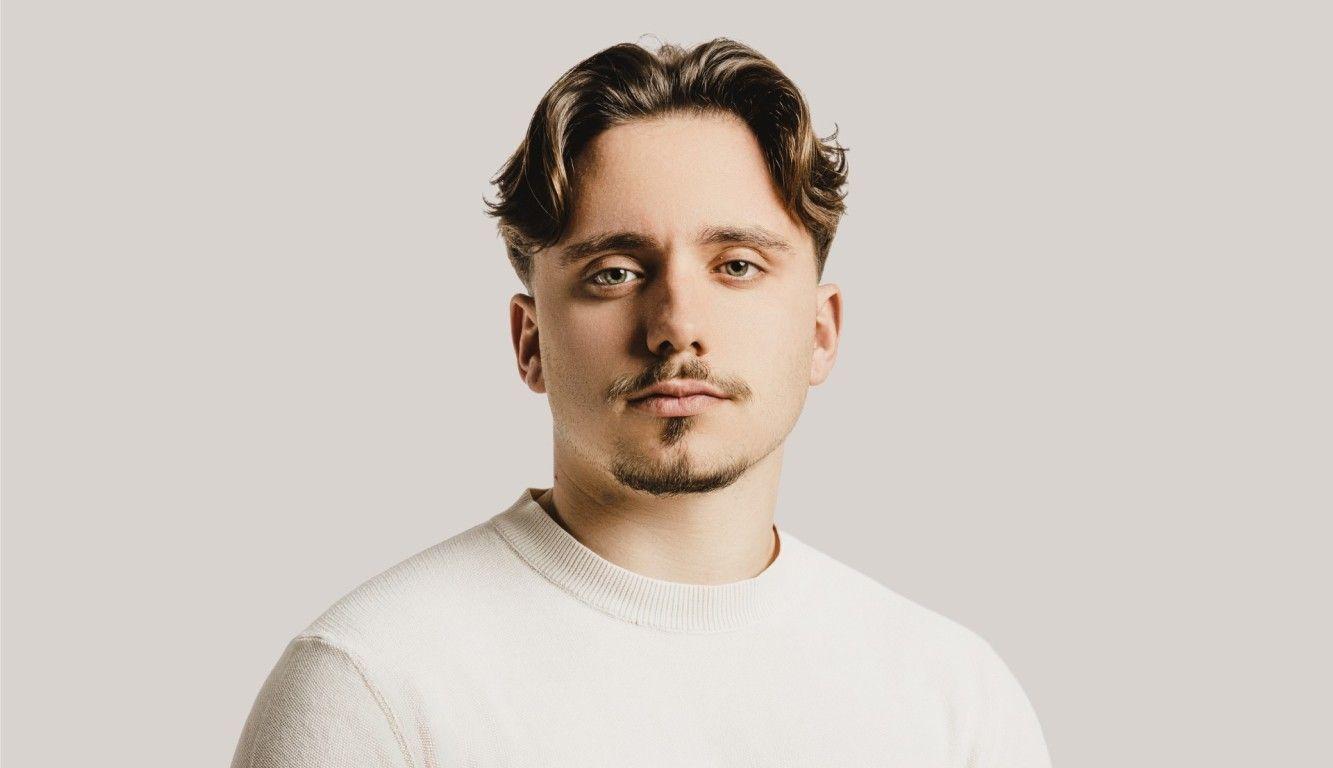 Aveirense Dinis Mota é o primeiro a subir a palco na meia-final do Festival da Canção deste sábado