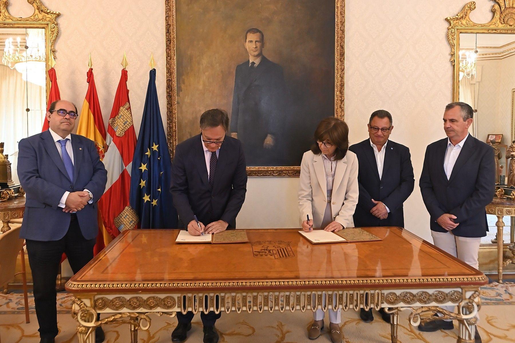 Porto de Aveiro celebra acordo em Salamanca para cooperação operacional