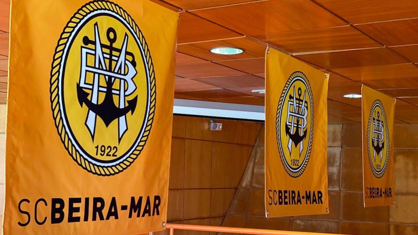 Sócios do SC Beira-Mar decidem esta noite se o clube avança ou não para a constituição de uma SAD