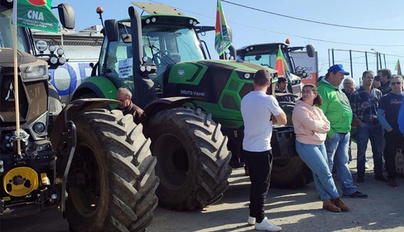 Agricultores em protesto em Ovar acusam Governo de abandono e exigem “salários dignos”