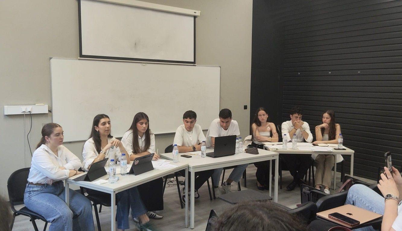 Debate NEG: Lista V usa trunfo da “experiência” no núcleo contra “ideias novas” da Lista E
