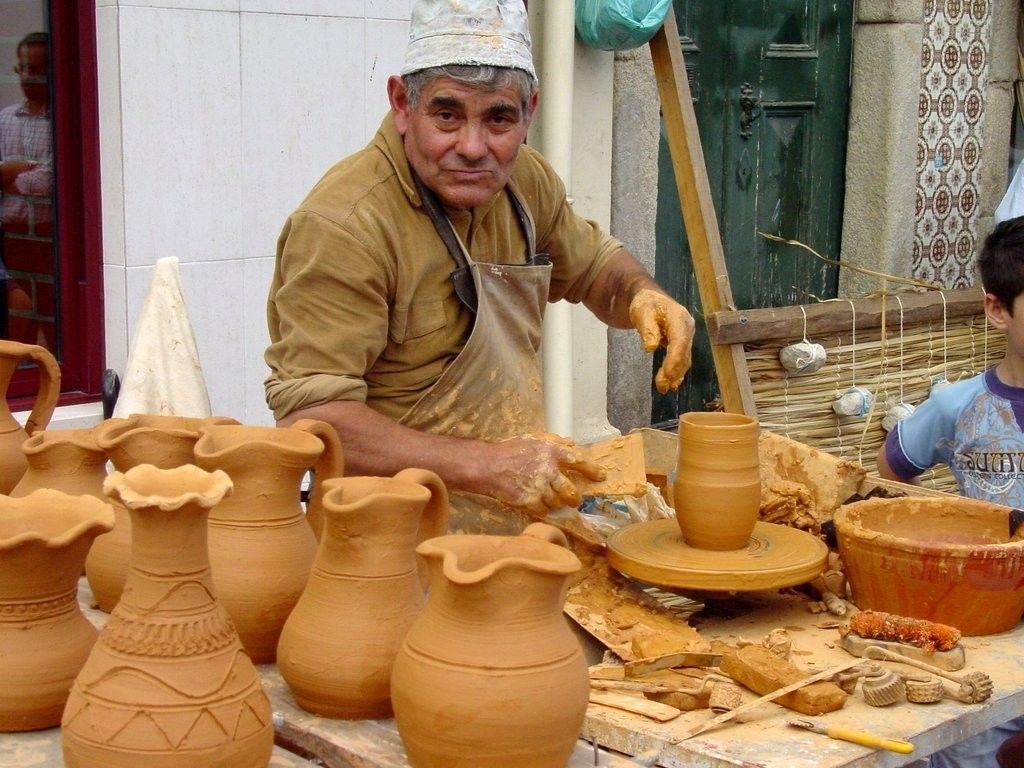 Feira de Artesanato de Aveiro (FARAV) regressa ao Rossio após 12 anos de interregno