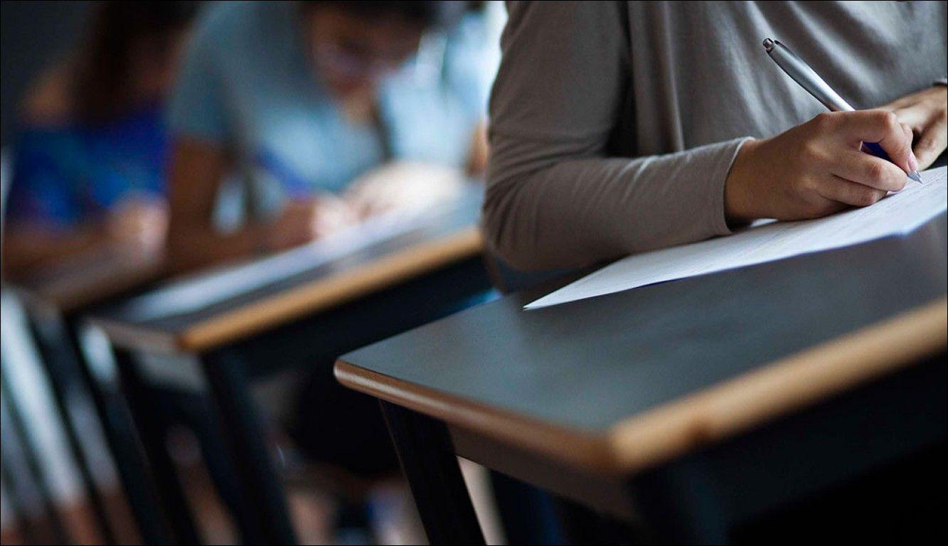Atraso na classificação dos exames abre incertezas desde a escola à Universidade