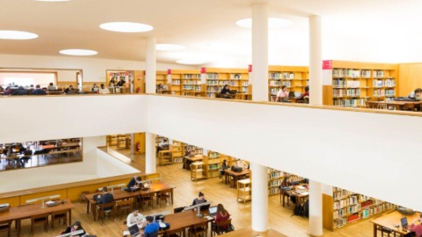 UA abre inscrições para Cursos Livres de Línguas