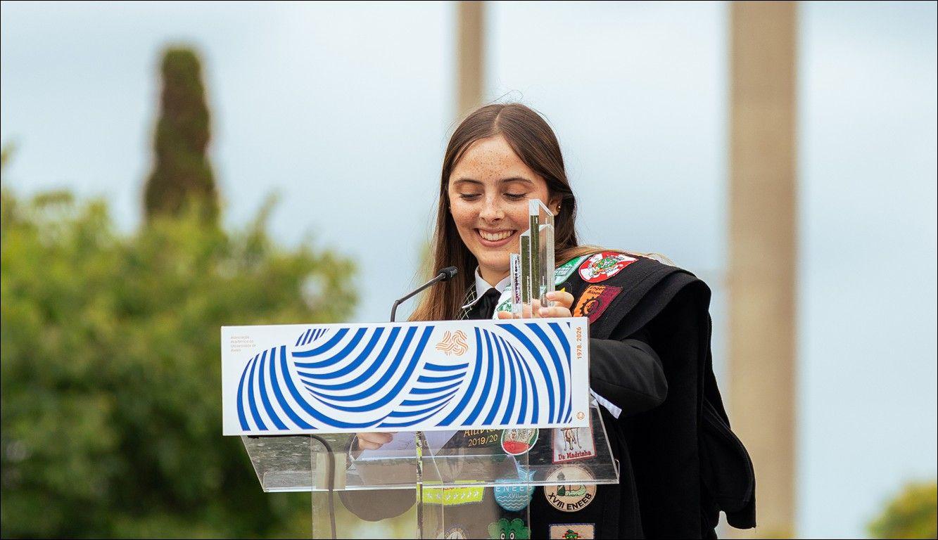 Joana Regadas associa-se a grupo de jovens que pede a reabertura do debate da regionalização
