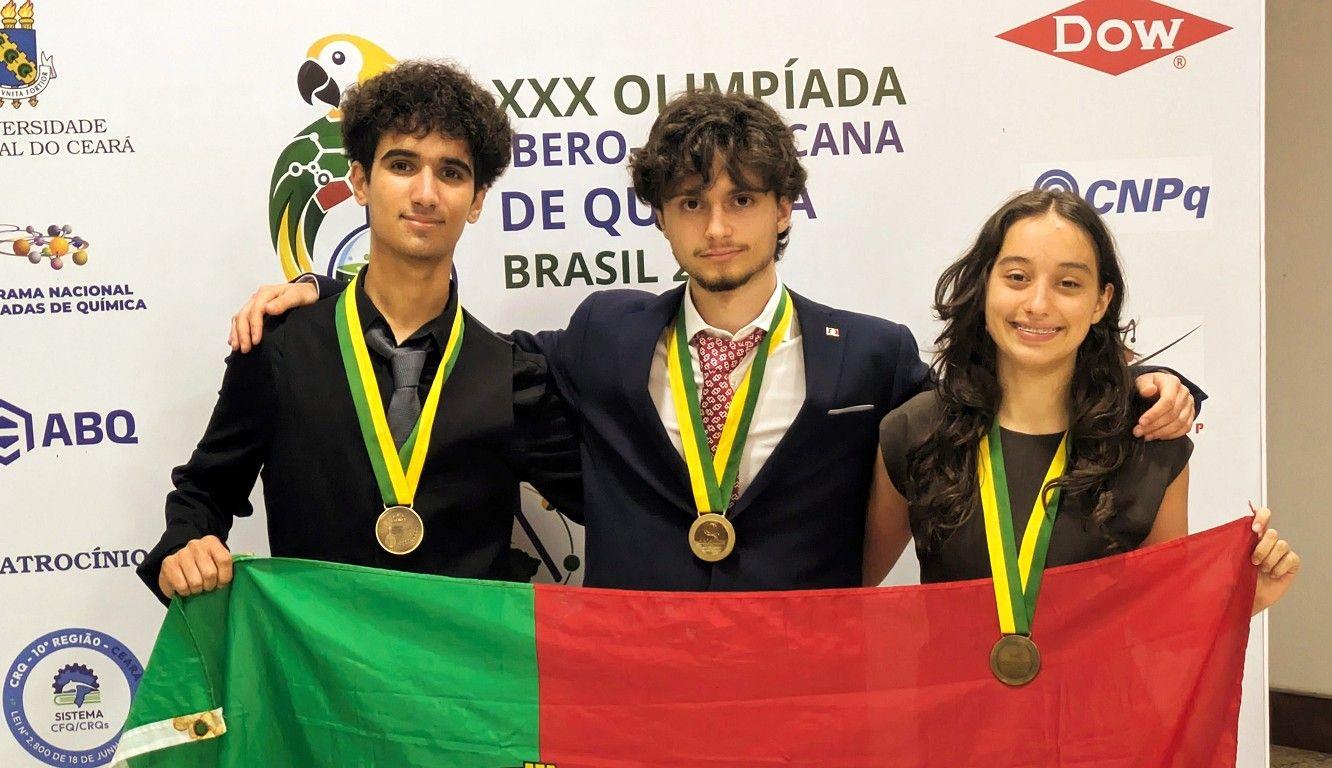 Estudantes preparados na Universidade de Aveiro medalhados na Olimpíada Ibero-americana de Química