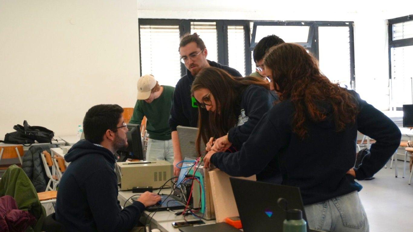 UA: Estudantes do DETI apresentam esta quinta-feira trabalhos de “Projeto Industrial”
