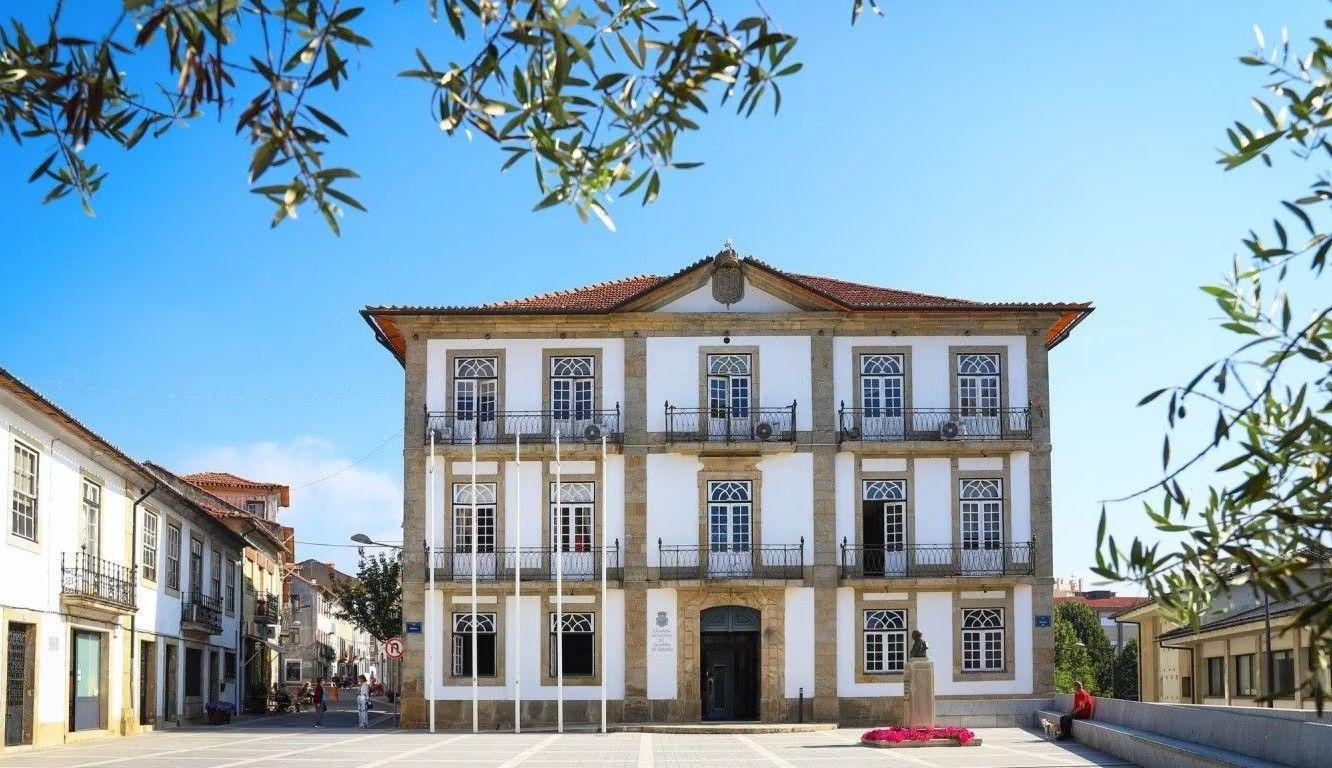 Oliveira de Azeméis vai renovar espaços desportivos de duas escolas em 90 dias
