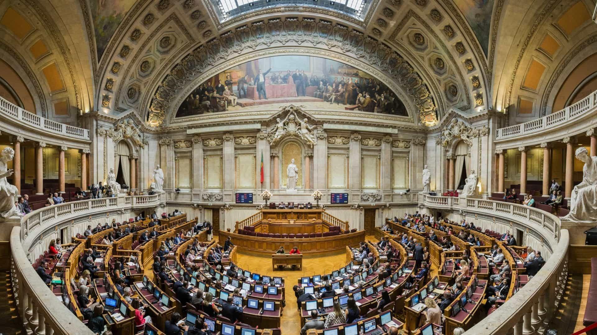 Proposta do Governo de revisão da lei laboral chumbada