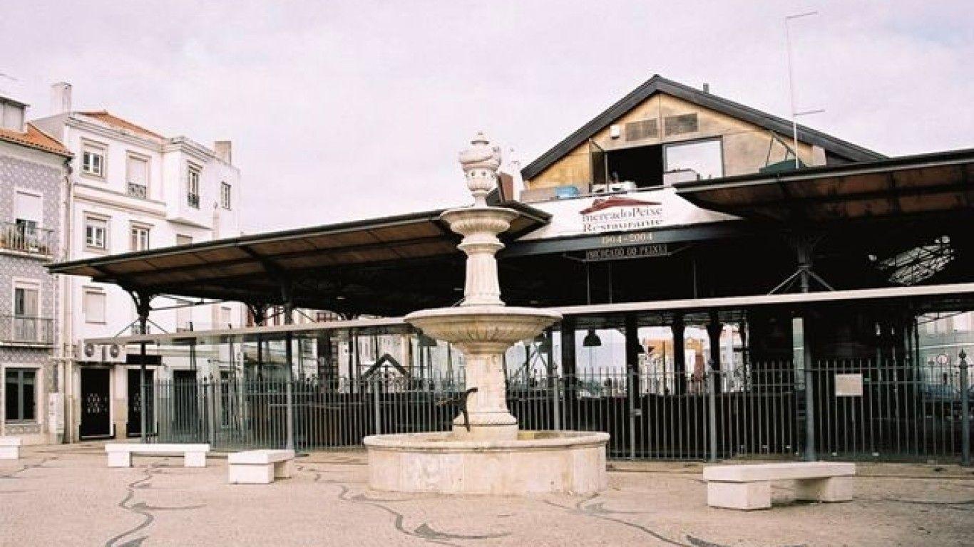 Aberto concurso para concessão do Restaurante  do Mercado José Estevão