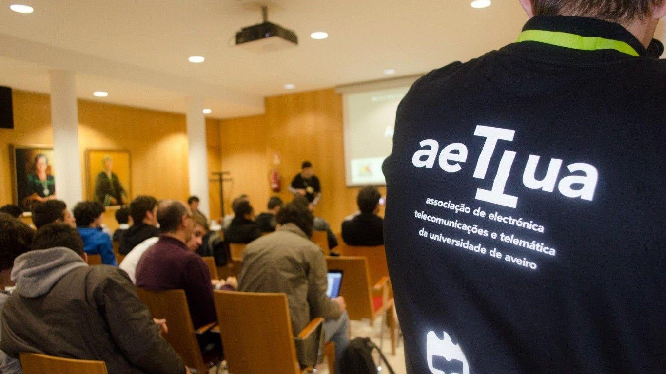 UA: AETTUA investe 25 mil euros para remodelar sala do DETI