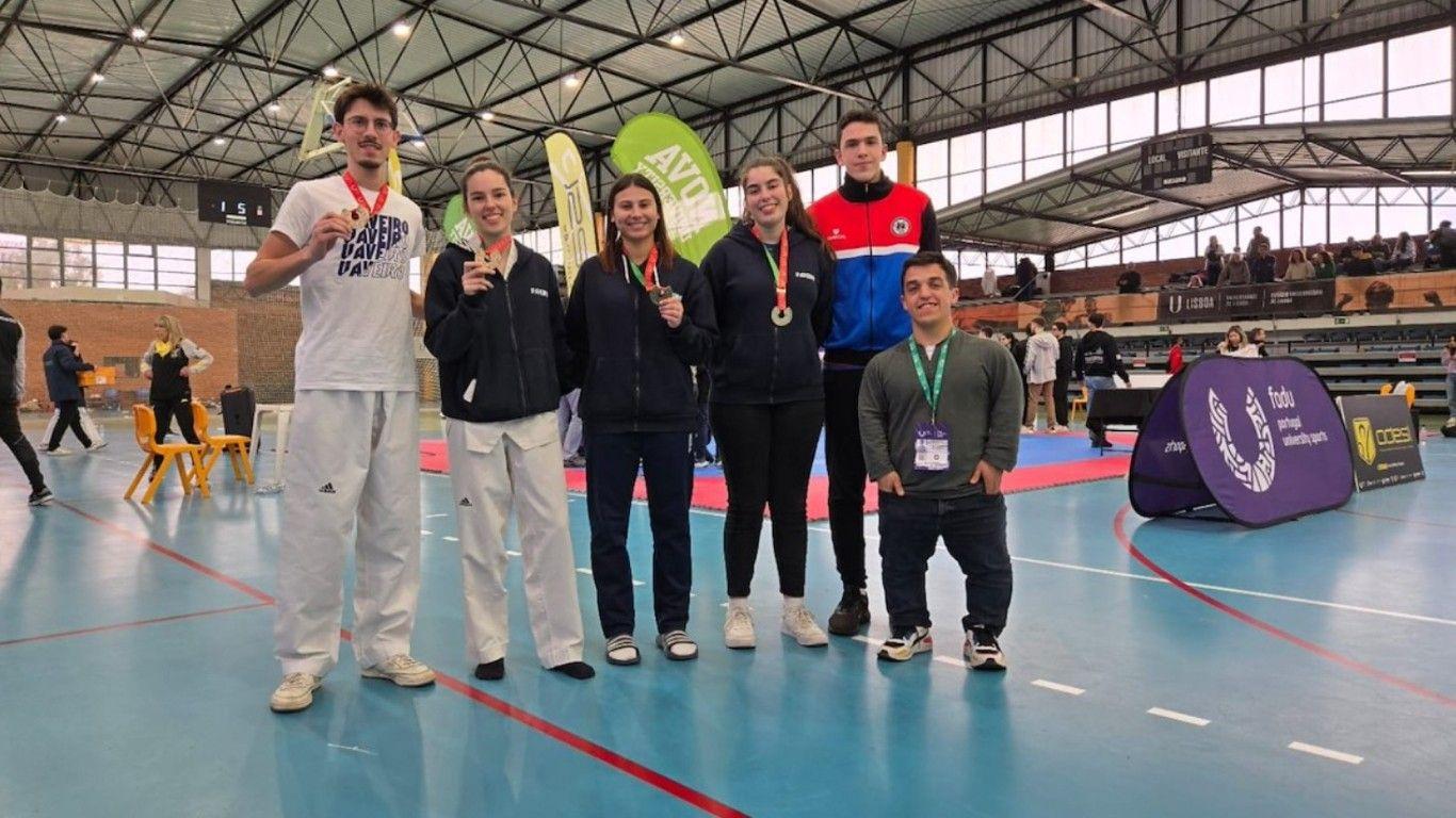Atletas da AAUAv conquistam medalhas no Campeonato Universitário de Taekwondo