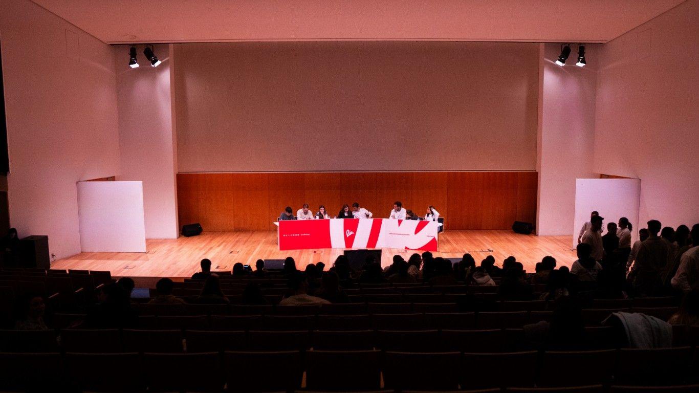 Debate entre candidatos à AAUAv pautado pela convergência de ideias