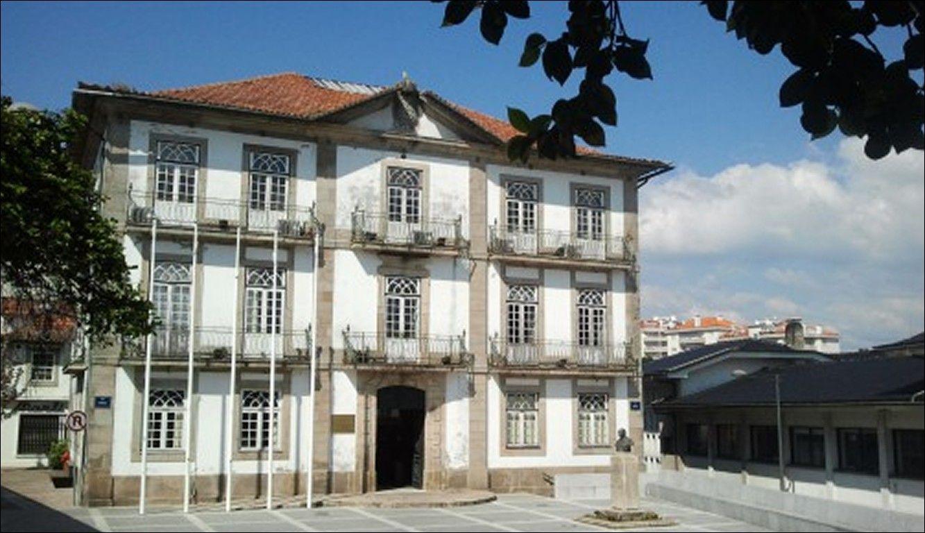 Seis de sete concursos para obras de 2,6 ME em Oliveira de Azeméis ficaram desertos